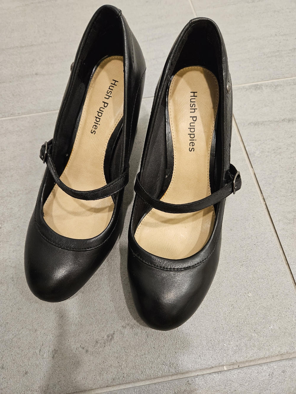 Hush Puppies Women’s Black Mary Jane Pumps Size 7.5 Retro Classic